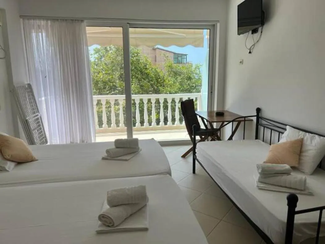 Polyxeni Apartments 科帕罗